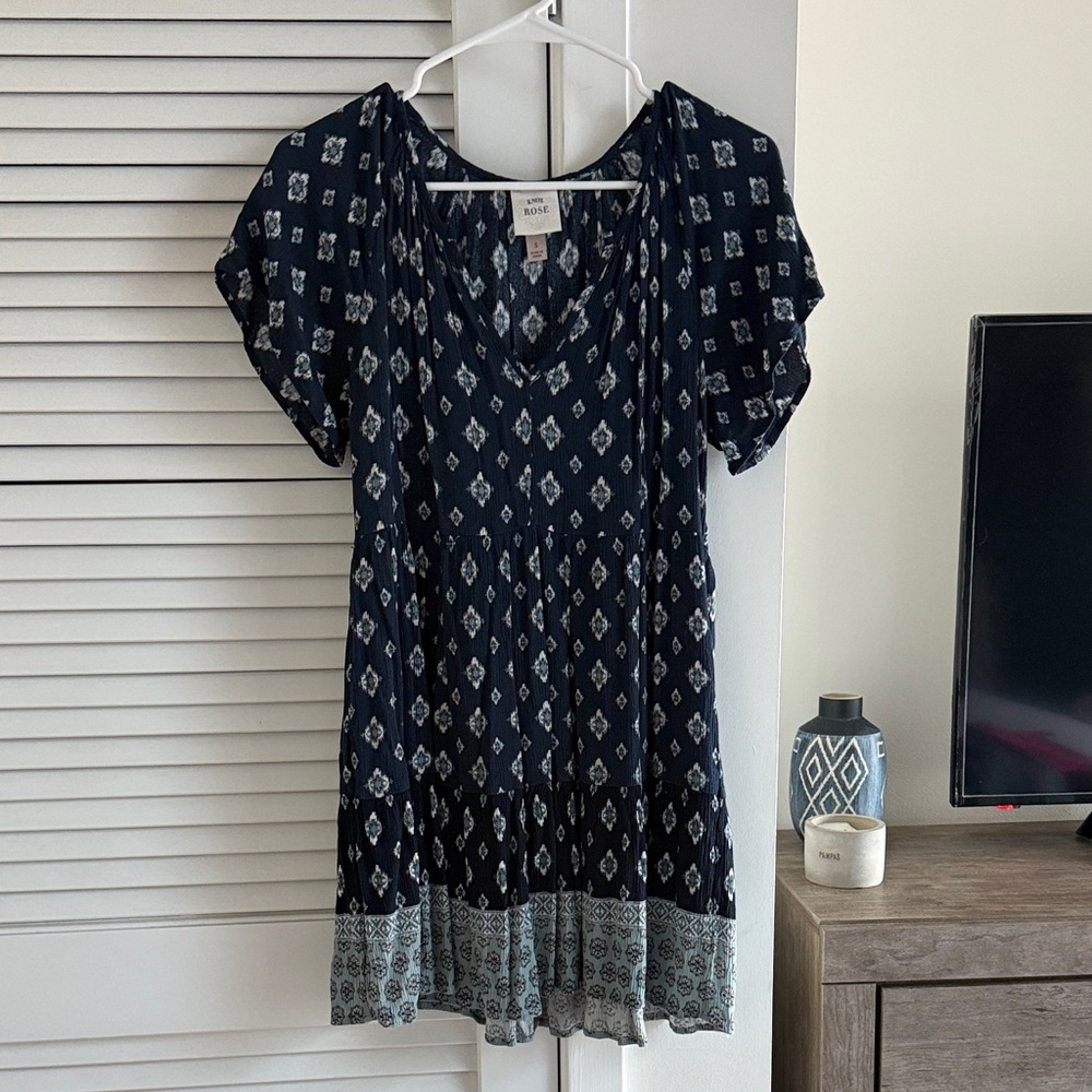 Knox Rose Dark Blue Geometric Blouse